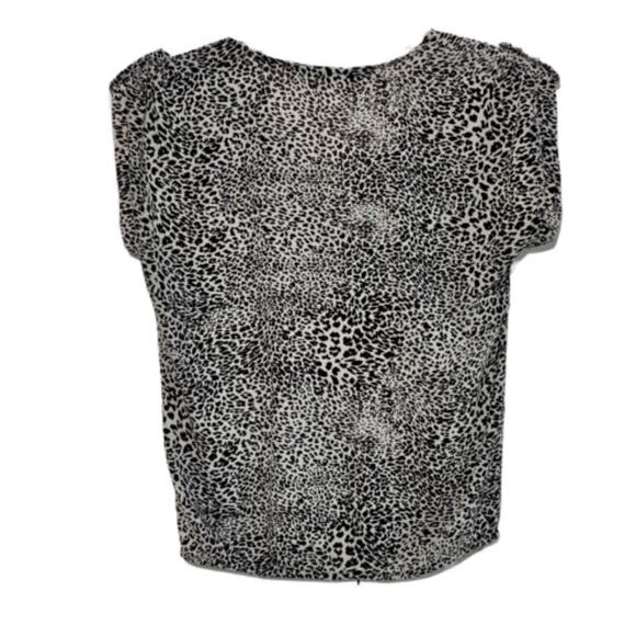 Zara Top Blouse Black & White Animal Print V-Neck Studded Short Sleeve Top Small - Picture 3 of 9